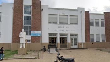 El director de una escuela quedó hospitalizado luego de que el padre de una alumna lo atacara