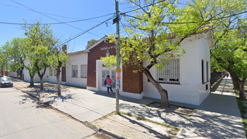 Madre le pegó a docentes en Alejandro Korn en un acto escolar: convocaron a un paro para este viernes en San Vicente