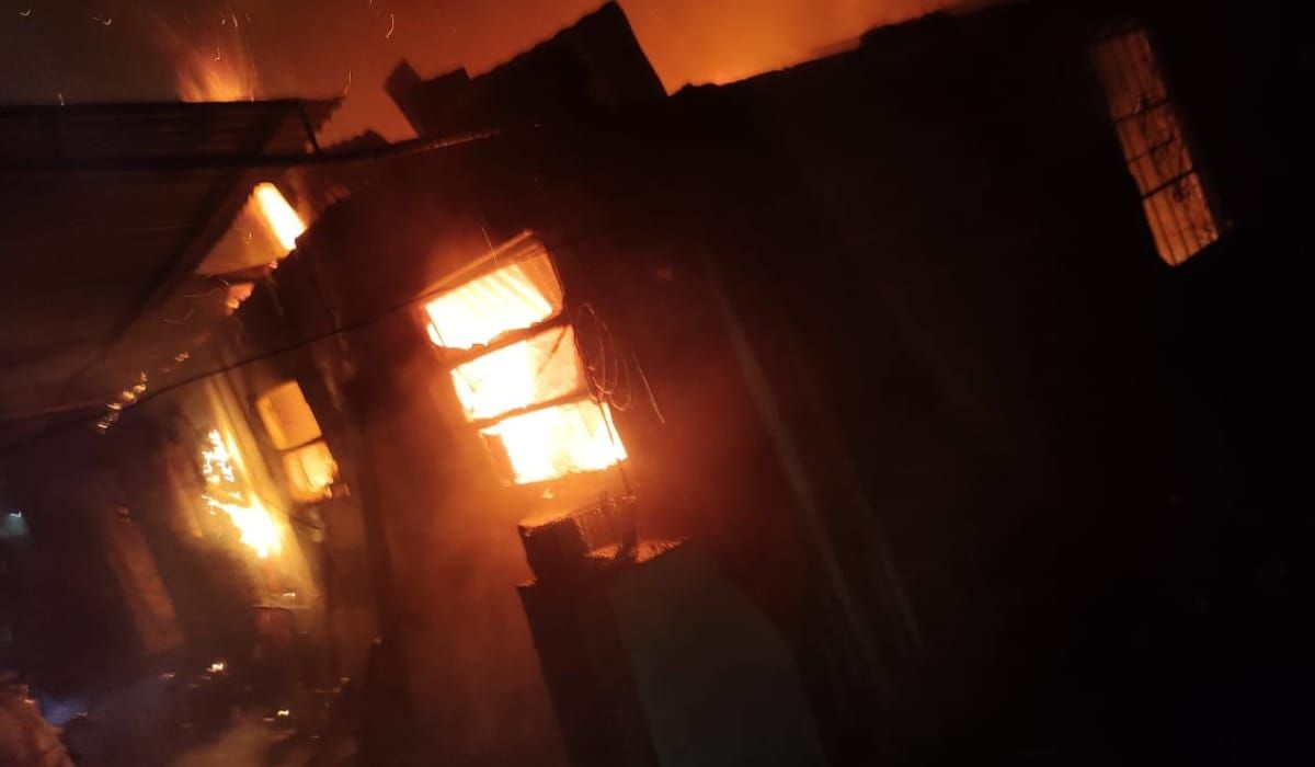 Trágico incendio en Almirante Brown, murieron una mujer y sus dos hijos 