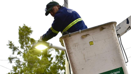 el jagüel: instalan nuevas luminarias led peatonales