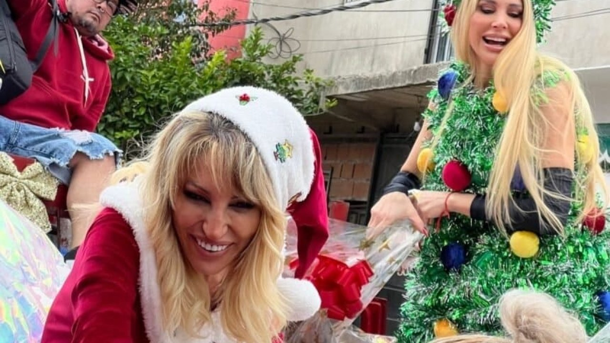 Cientos de vecinos de Lomas de Zamora se acercaron.