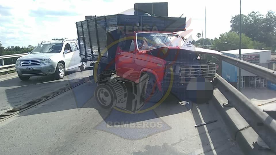 Choque en Almirante Brown.