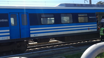 Monte Grande: un hombre fue arrollado mientras cruzaba en bicicleta las vías del Tren Roca