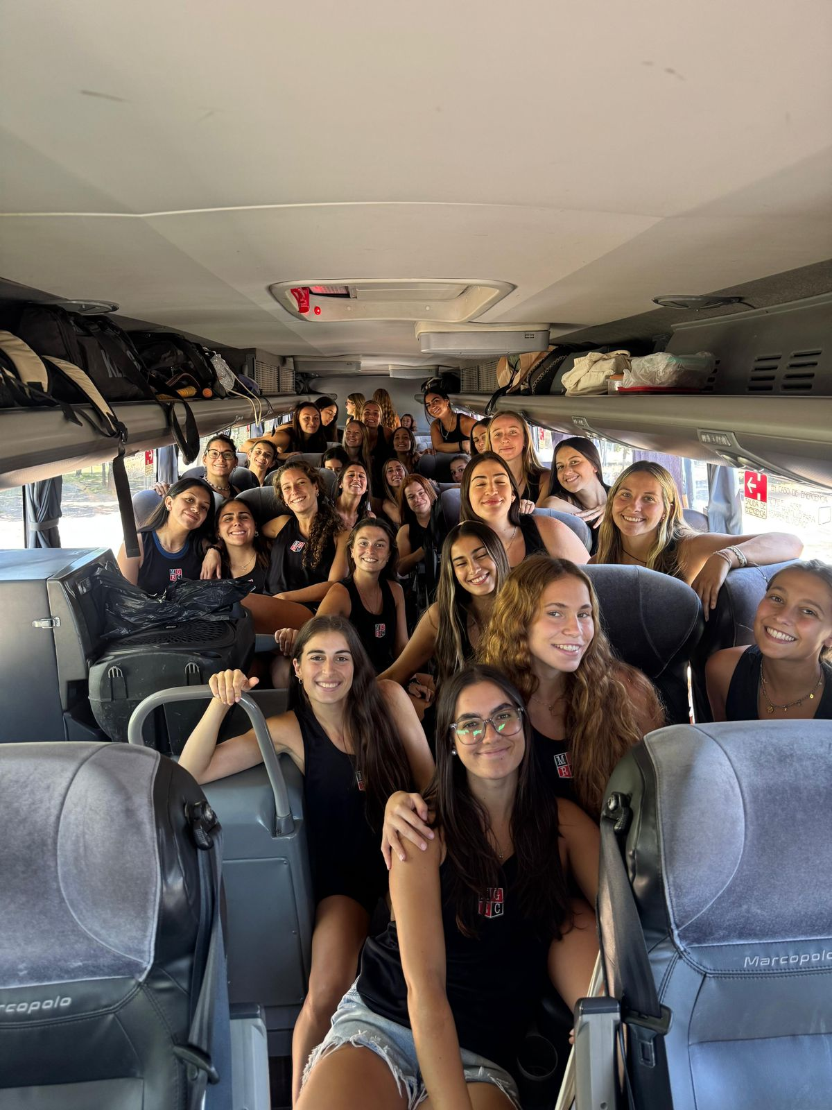 Parte de la delegación de Monte Grande Rugby Club.