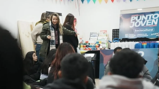 Talleres gratuitos para jóvenes en Lomas: cuáles son y dónde funcionan los Puntos Joven