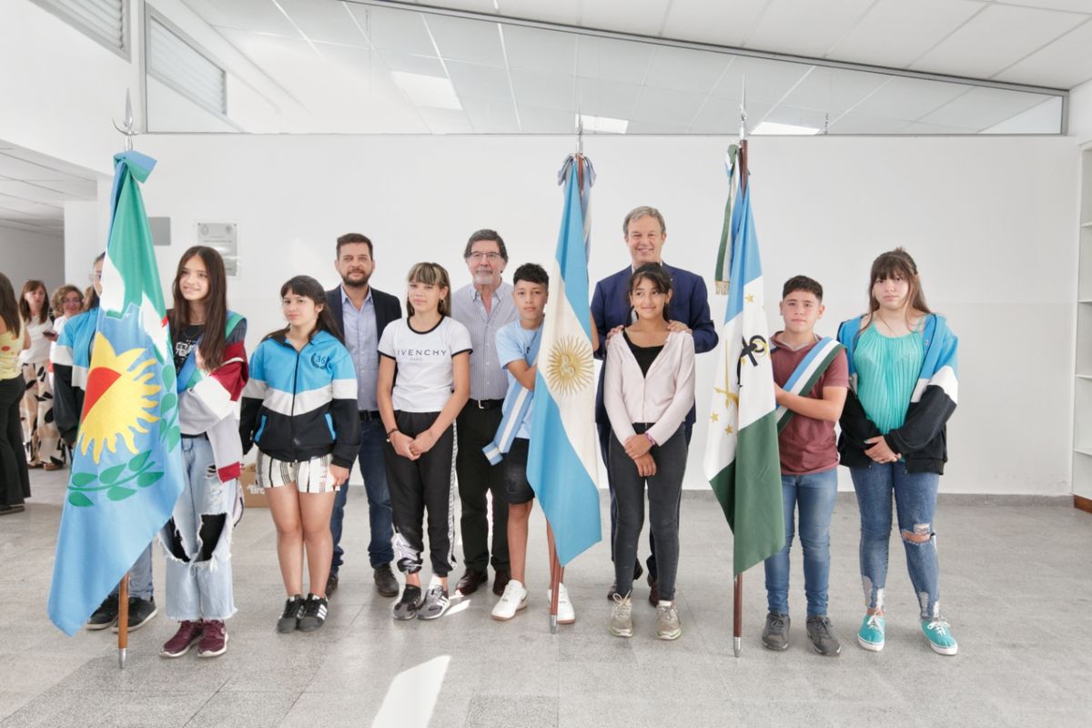 Fabiani, Casacallares y Sileoni en el acto de inauguración de jardines de infantes en Almirante Brown.
