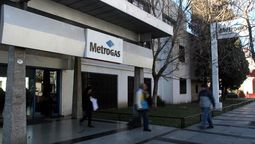 metrogas advierte sobre nuevas estafas a clientes: se hacen pasar por empleados para ofrecer la tarifa social