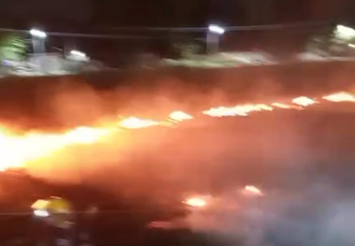 Bomberos Voluntarios de Guernica trabajaron en el lugar.