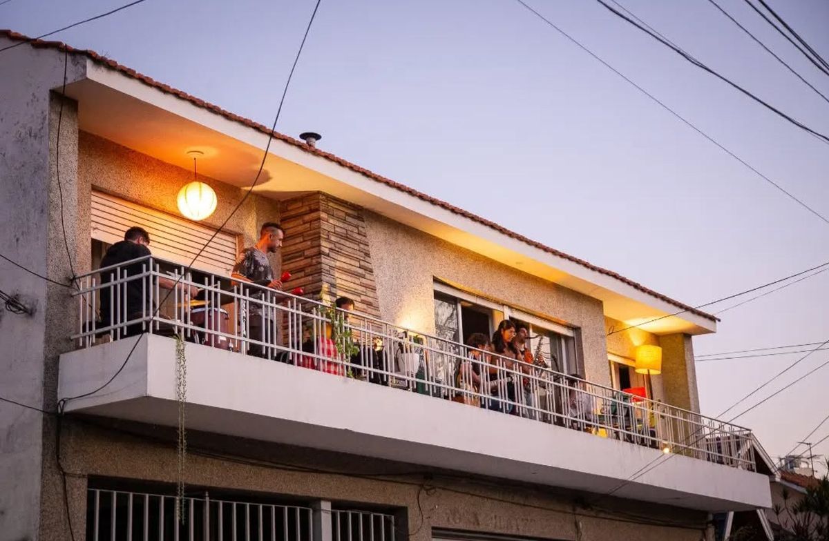 Música en el Balcón en Lomas: la última edición del año se hizo viral