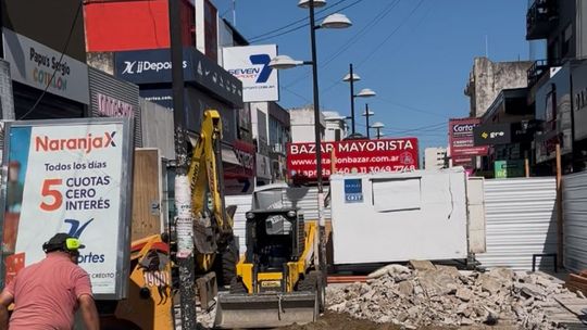 Lomas: iniciaron las obras de renovación integral de la peatonal Laprida