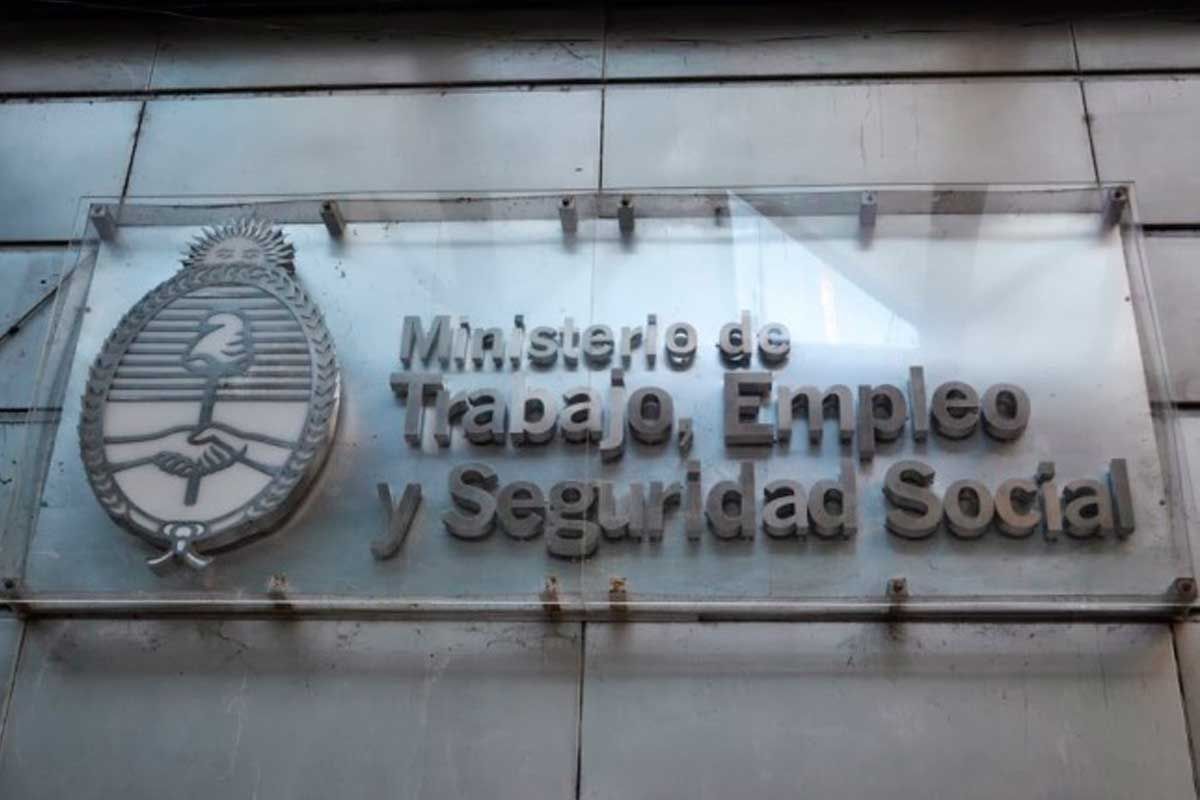 El Ministerio de Trabajo instrumenta el programa que se paga a través de Anses.