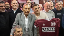 el emotivo recuerdo de un idolo de lanus sobre miguel angel russo: el amor de su vida era la pelota