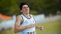 un vecino de monte grande obtuvo un primer puesto en el campeonato nacional de atletismo de mayores
