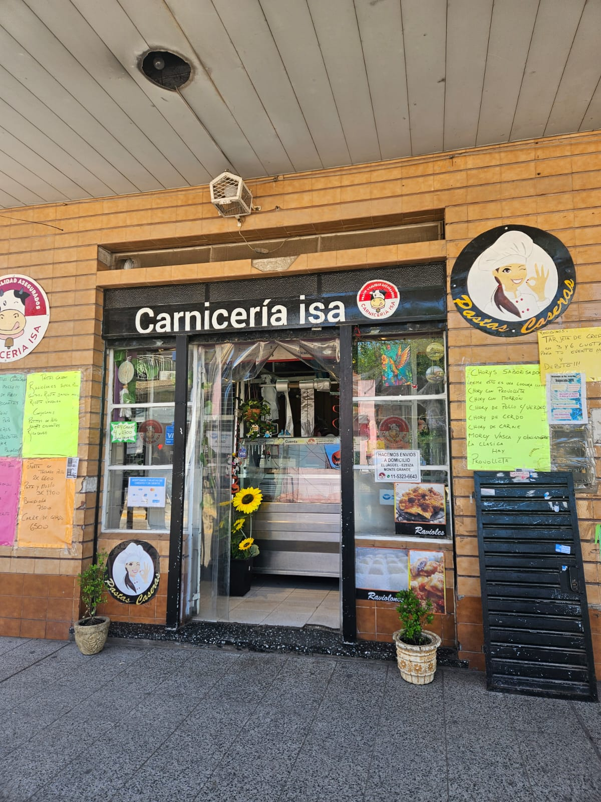 En la localidad de El Jagüel, la carnicería Isa confirmó que la extensión horaria se volvió práctica común. En la localidad de El Jagüel, la carnicería Isa confirmó que la extensión horaria se volvió práctica común.