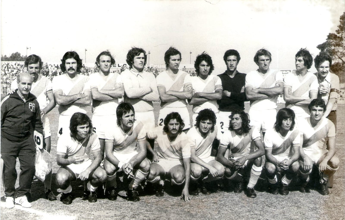 El equipo de Temperley en aquel campeonato de 1974. 