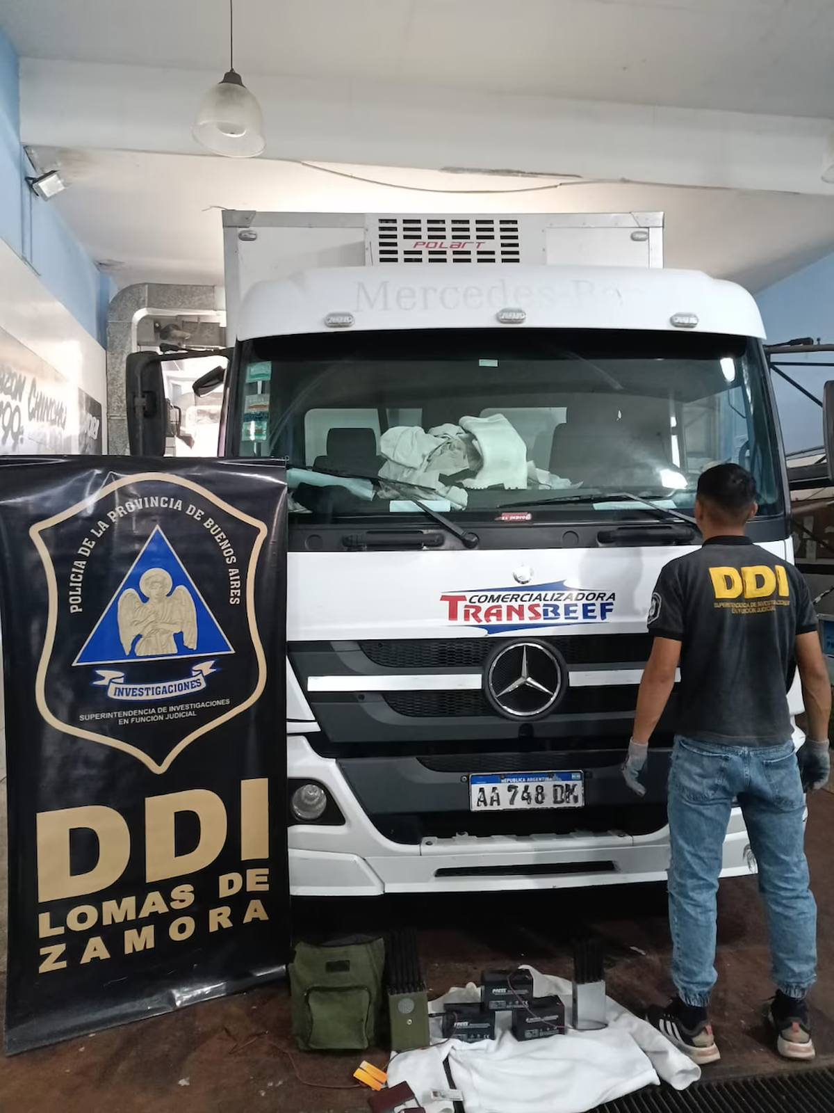 Tres personas fueron detenidas en Merlo luego de la investigación. Tres personas fueron detenidas en Merlo luego de la investigación.