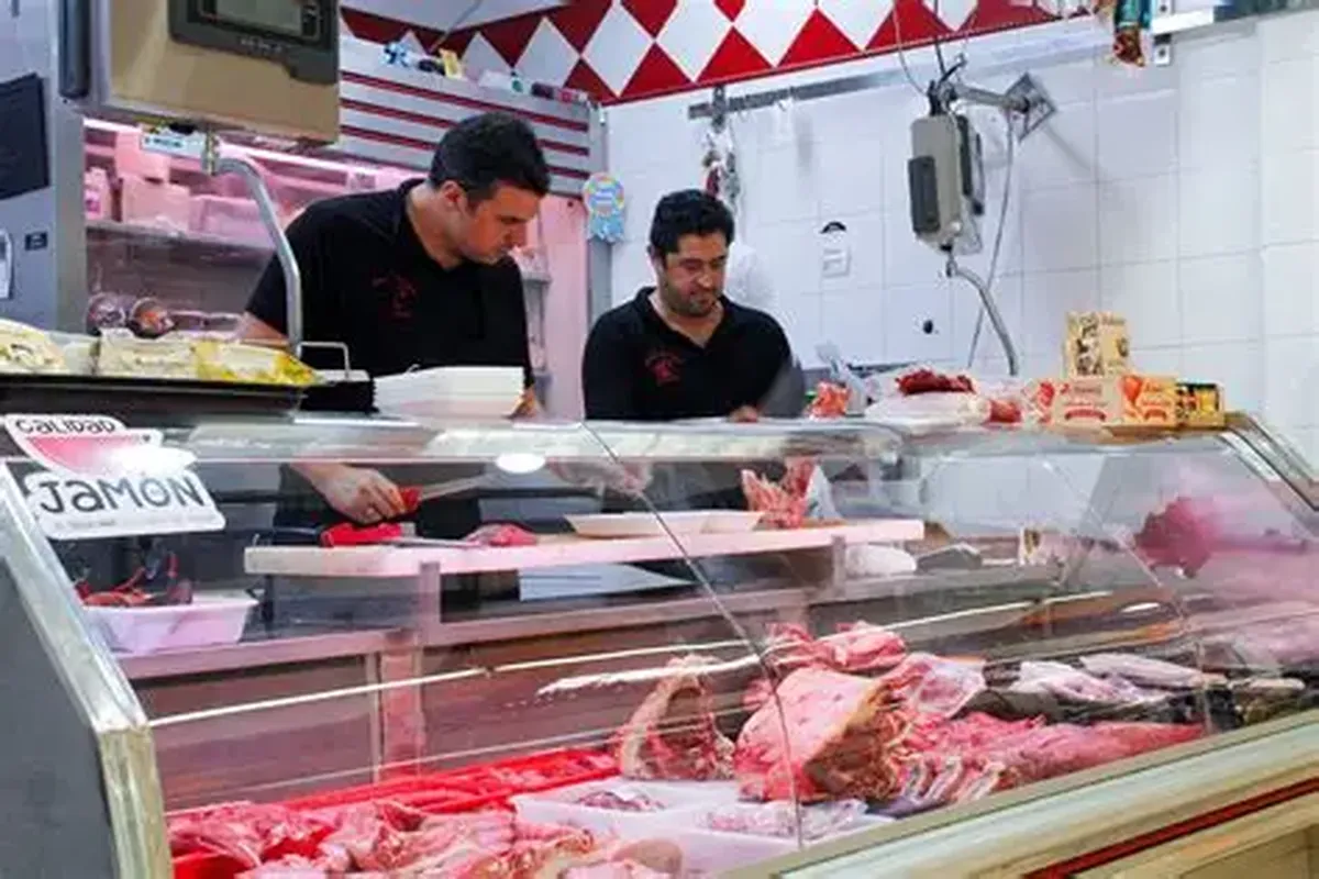 El programa Precios de la Comunidad incluye distintos cortes de carne con precio fijo disponibles en Lomas.