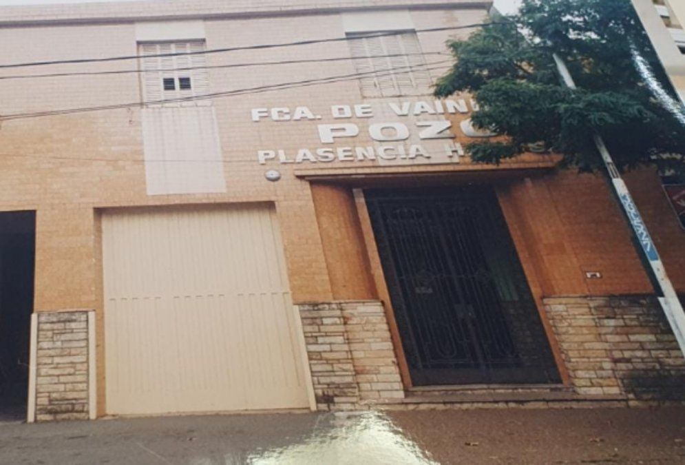 El frente de la fábrica de productos Pozo en Lomas de Zamora. 