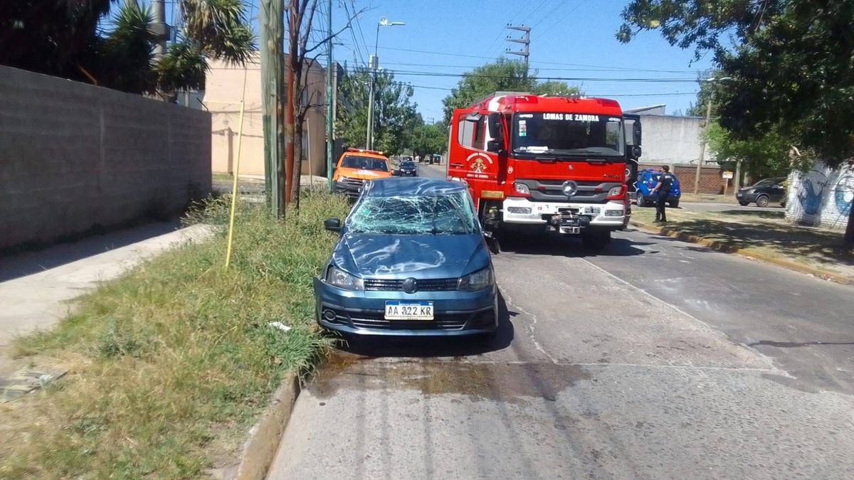 Las dos personas heridas fueron asistidas por los equipos de emergencia y trasladadas para recibir atención médica.