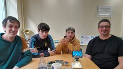 alumnos y docentes de una escuela tecnica de temperley, reconocidos por convertir chatarra en oro