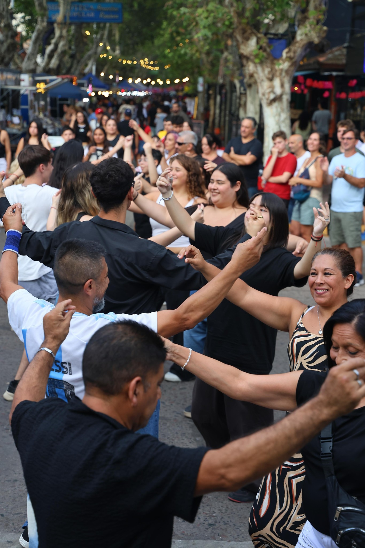 El evento se realiz&oacute; sobre la calle Dorrego, entre Dardo Rocha y Rotta.