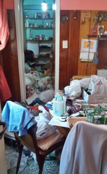 Inseguridad en Lomas de Zamora: el desastre que quedó en la casa tras la entradera.