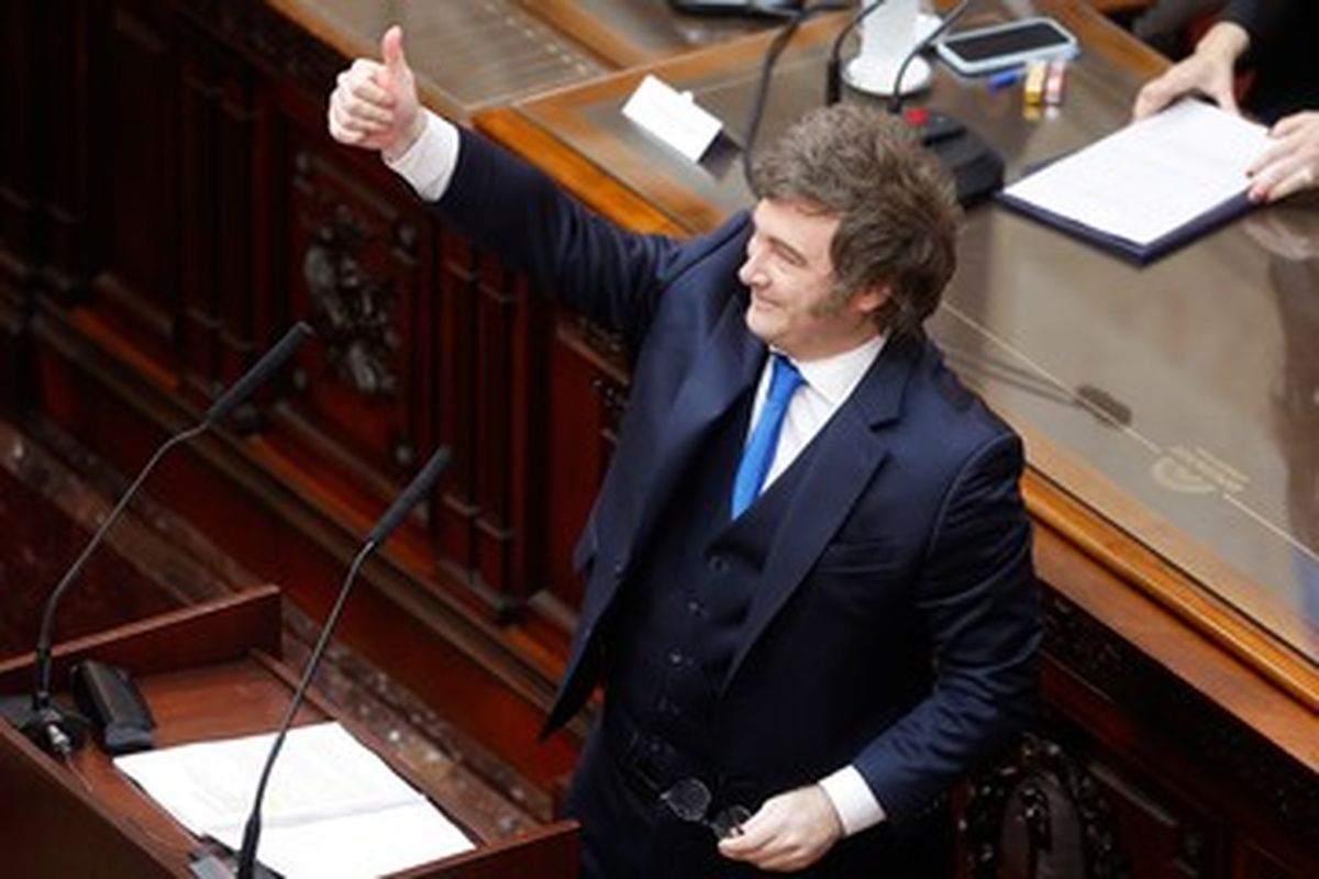 El Gobierno nacional promulgó la Ley de Modernización Laboral mediante un decreto publicado en el Boletín Oficial, una semana después de su aprobación en el Senado.  