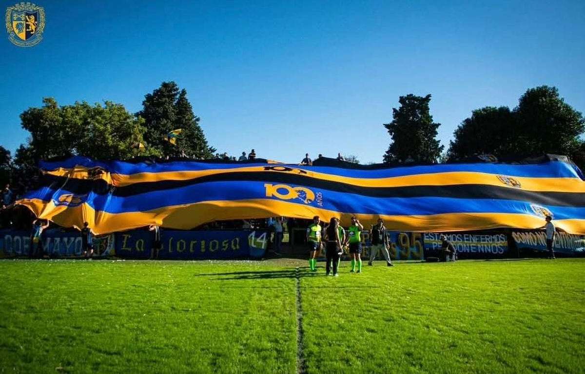 San Albano llenó su cancha ubicada en Tomás Espora 4920.