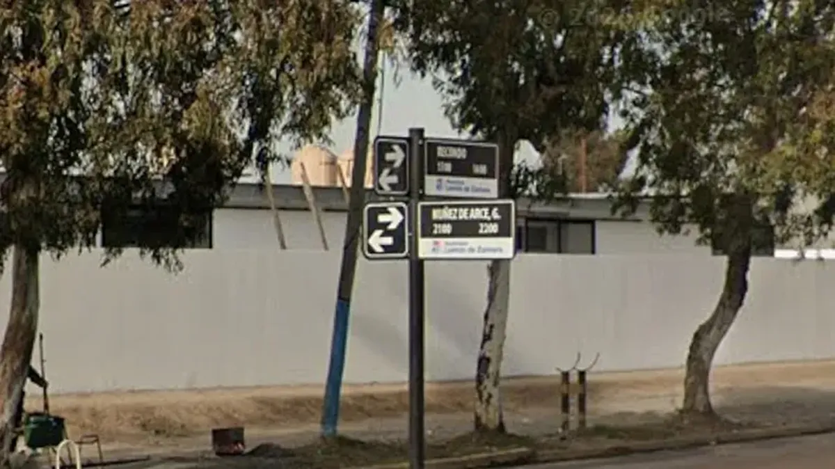 El cruce de Recondo y Núñez de Arce, en Villa Fiorito, donde atropellaron al joven de 18 años.