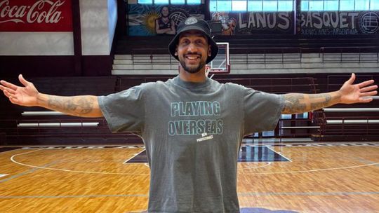 Es de Estados Unidos y juega al básquet en Lanús: Estoy muy feliz de estar aquí