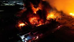 explosion en ezeiza: comienzan las pericias en el poligono industrial