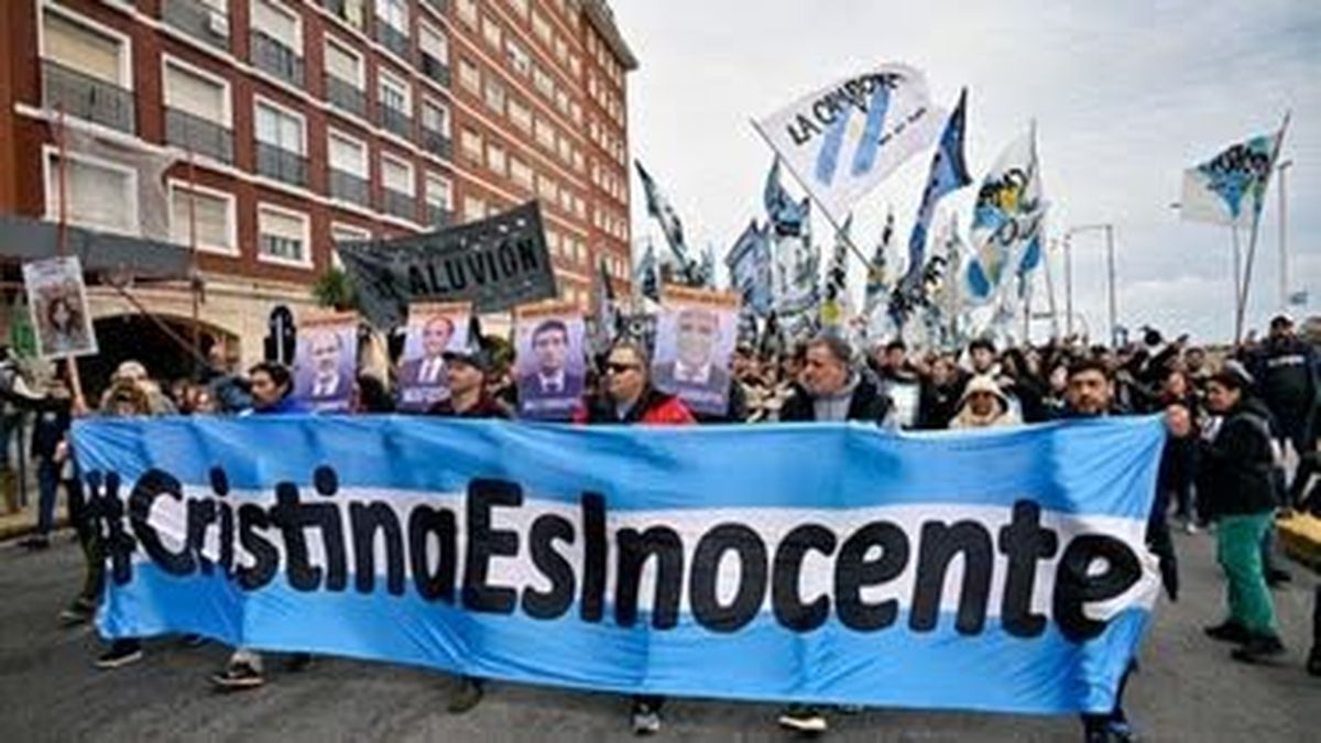 La movilizaci&oacute;n en apoyo a Cristina sigue en pie pero no ser&aacute; en Comodoro Py.