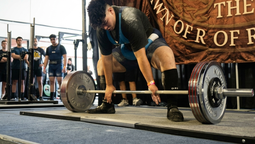san vicente: juan candelli campeon nacional por tercera vez en powerlifting
