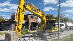 Lomas: realizan trabajos de repavimentacion en Villa Albertina