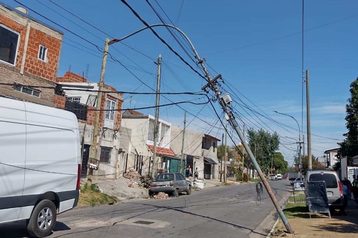 Varios vecinos de Villa Caraza se encuentran sin luz. 