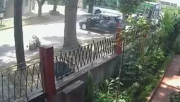 una mujer fue atropellada tras un violento choque entre un colectivo y un auto en solano