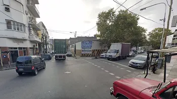 Un delincuente muerto y otro herido en un tiroteo con la Policía en Avellaneda tras el robo a un prefecto