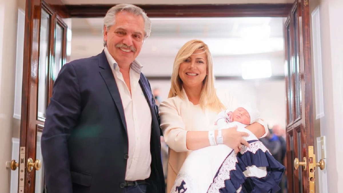 Alberto Fernández y Fabiola Yáñez presentaron a su hijo Francisco
