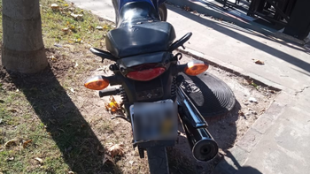 San Vicente: padre e hijo intentaron evitar el secuestro de una moto y terminaron detenidos