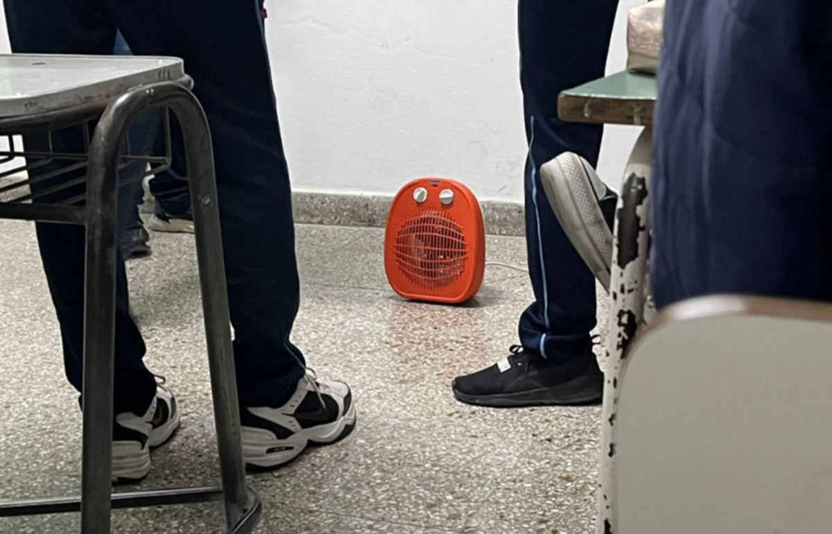 Los artefactos de calefacción del colegio de Monte Grande. 