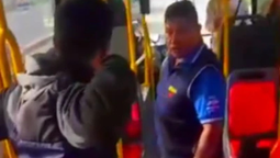 un colectivero discutio con un pasajero e intento apunalarlo