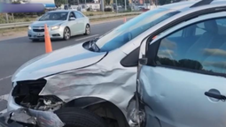 choque triple camino a la costa: vecinos de adrogue heridos tras impacto en ruta 11