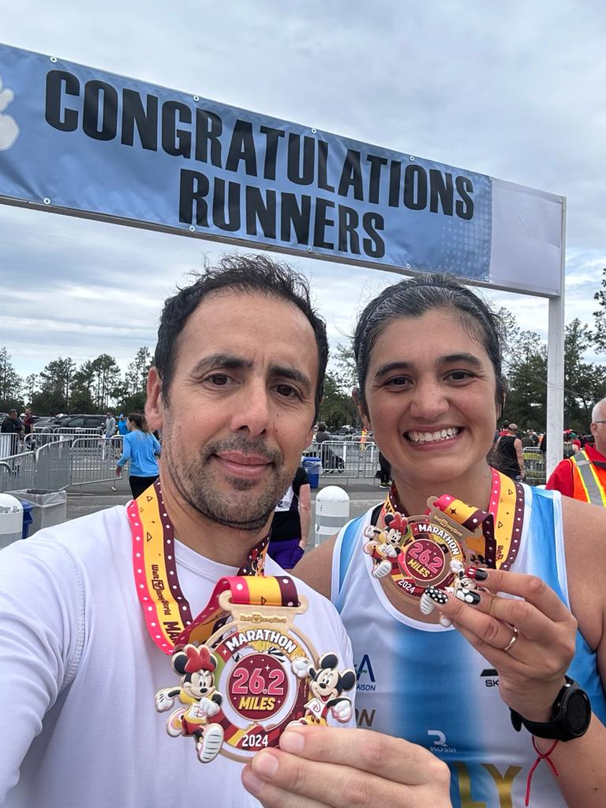 Walter Rodríguez y Lourdes Aguiar son un matrimonio de Monte Grande apasionado por el atletismo.