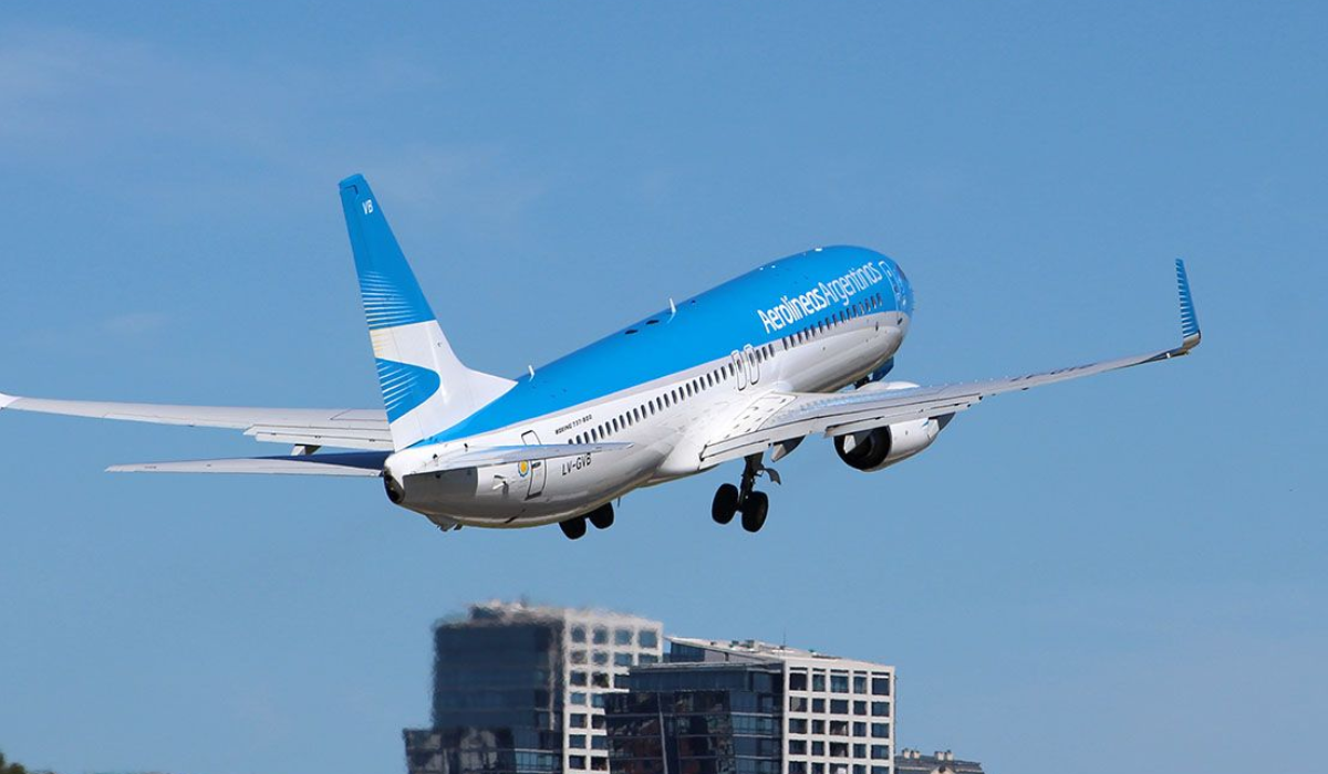 Aerolíneas Argentinas informó que durante el receso invernal viajarán 600 mil argentinos.