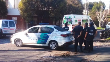 Lanús: un policía mató de un tiro a un ladrón que intentó robarle el auto