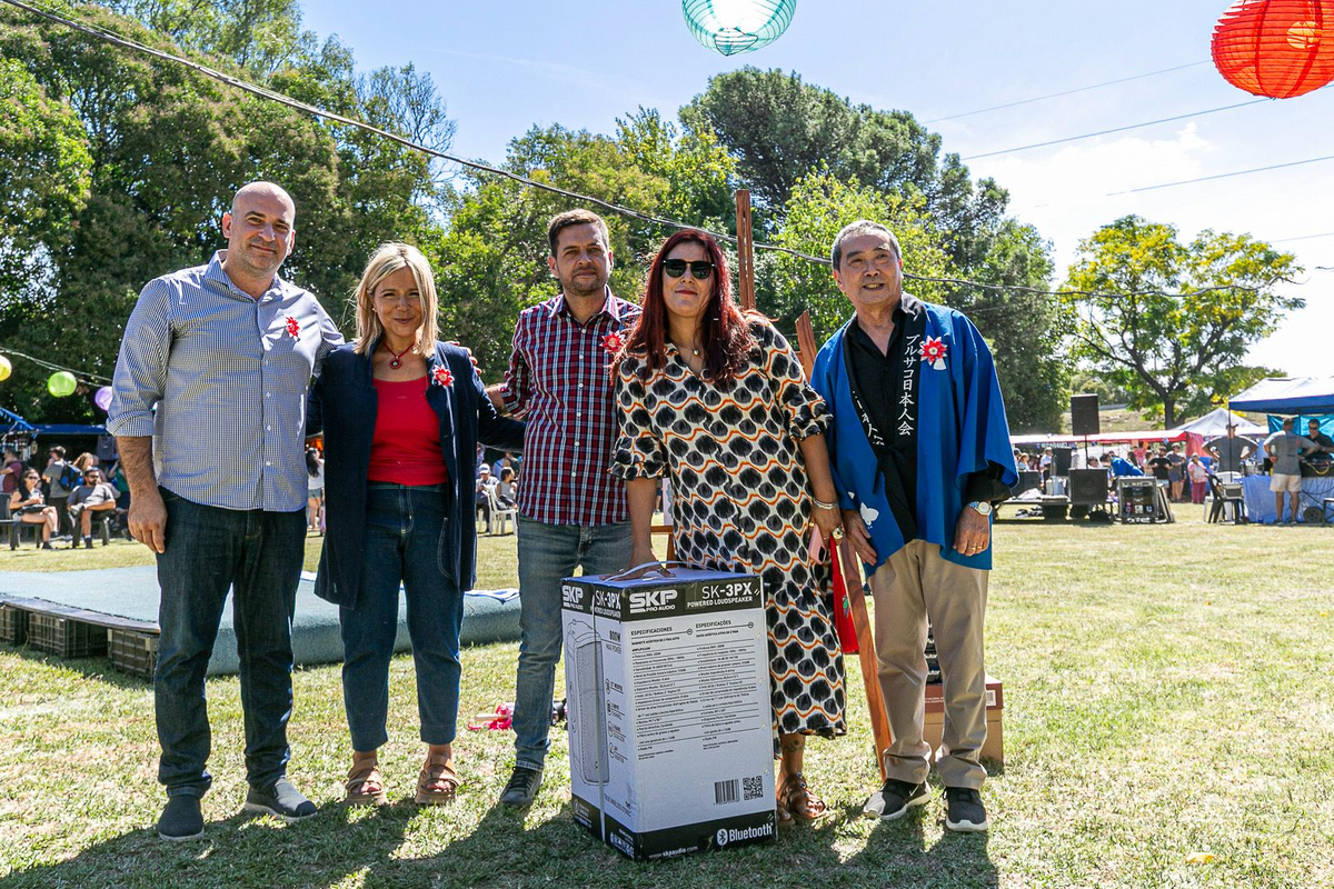 El intendente interino estuvo presente en Burzaco.