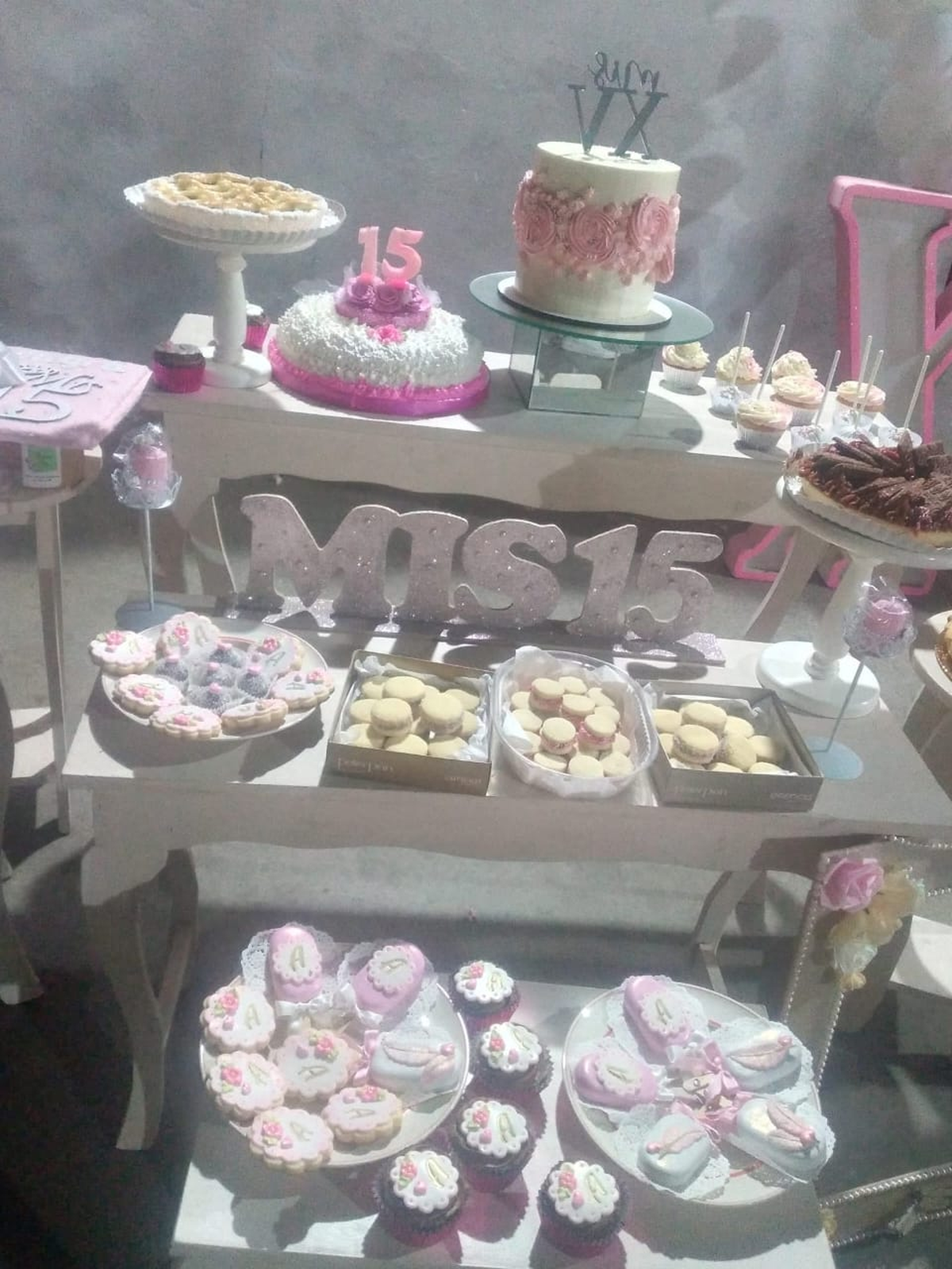 La mesa dulce en los eventos, con ayuda de las personas que donaron. 