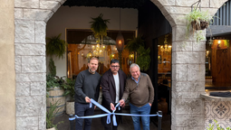 santo sushi inauguro un nuevo restaurante en plaza canning con una propuesta renovada