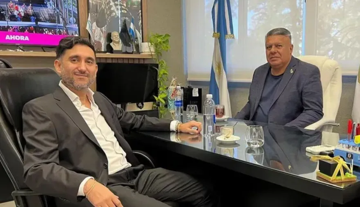 Allanaron la casa de la mamá del dueño de Sur Finanzas en Banfield. 