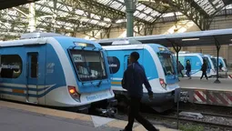 el gobierno impulsa la compra de 43 trenes nuevos para modernizar la red del amba